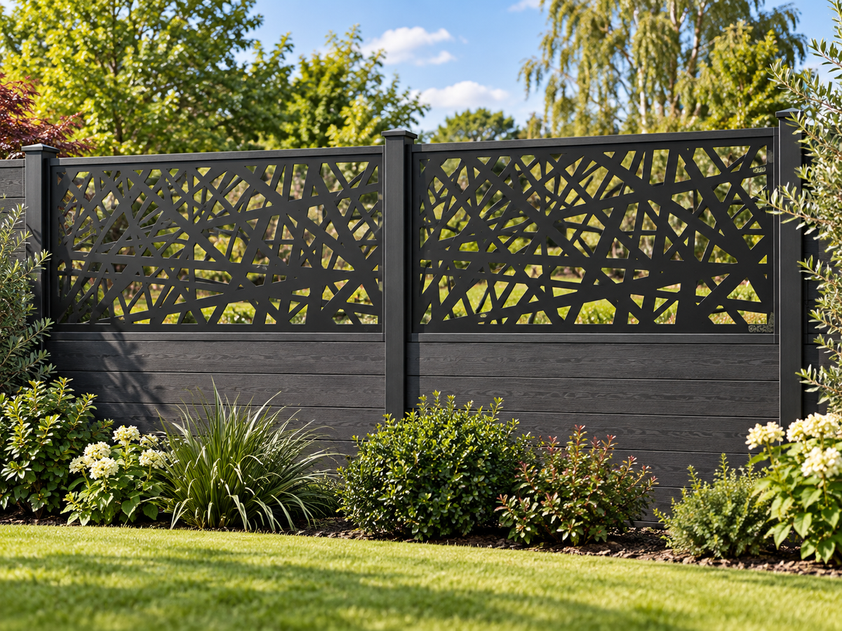 Illustrative installed Ultra screen 900 mm high; pattern and dimensions indicative